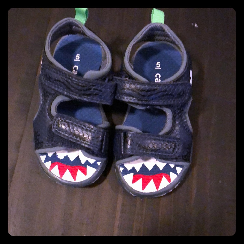 Baby boy size 5 blue light up sandal